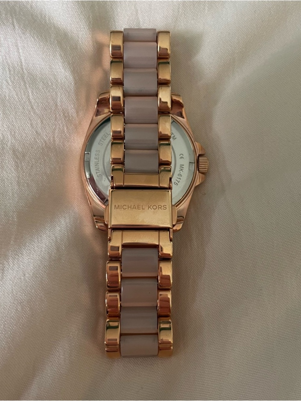 Michael Kors Rose Gold and Cream Ceramic Crystal Watch - not currently operating - Picture 3 of 14